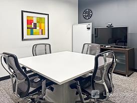 Regus || Lankershim Plaza