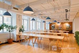 WeWork | 450 Park Ave S