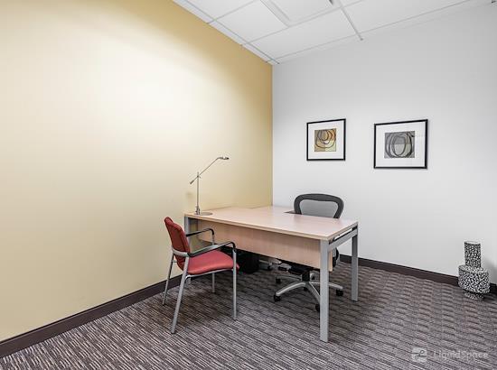 Working at Regus | Prairie Stone at Hoffman Estates