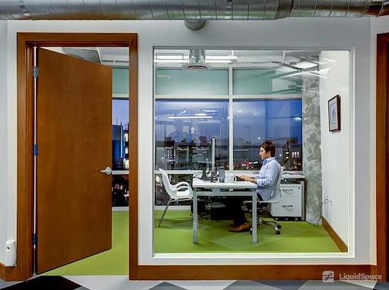 Working at Büro Midtown at Miami