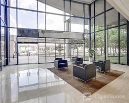Boxer - 8330-8360 LBJ Freeway