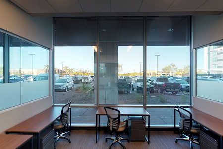 Workuity Chandler Viridian - 5 Person office