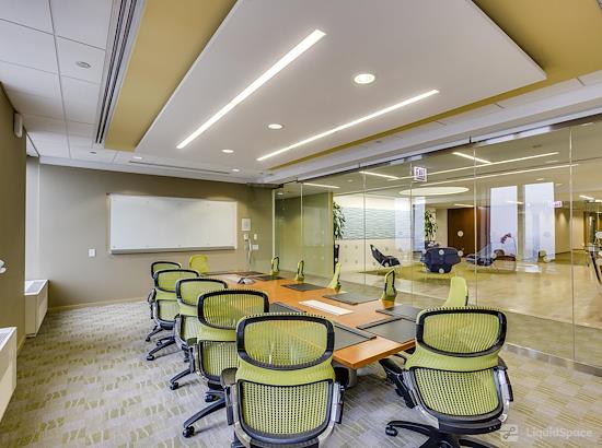Working at Carr Workplaces - Aon Center at Chicago