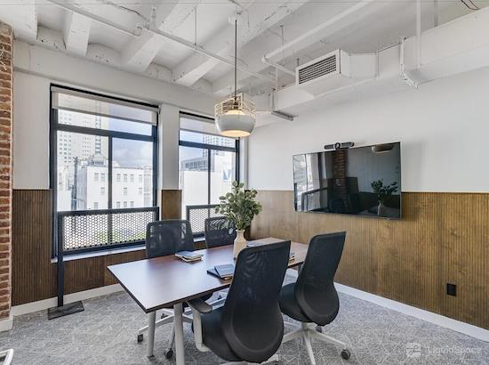 Working at Venture X | Miami Downtown at Miami
