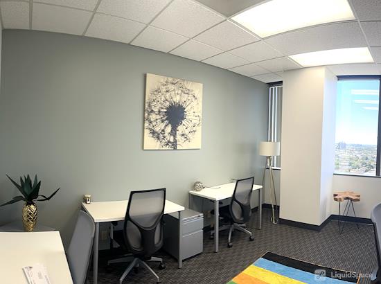Working at Regus | TOPA Financial Plaza at Oxnard
