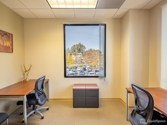 Working at Regus || Westlake Park Place at Westlake Village