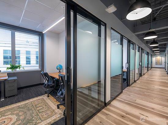 Working at Venture X | Arlington - Courthouse Metro at Arlington