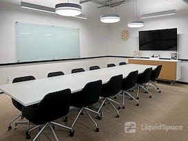 SPACES | CA, Emeryville - 1900 Powell Street