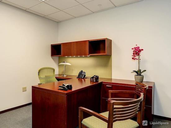 Working at Carr Workplaces - Penn Ave. at Washington