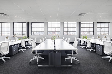 CorporateCubes.Co - Footscray - 14 Person Office