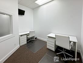 Regus | AB, Medicine Hat - 640 3rd St SE