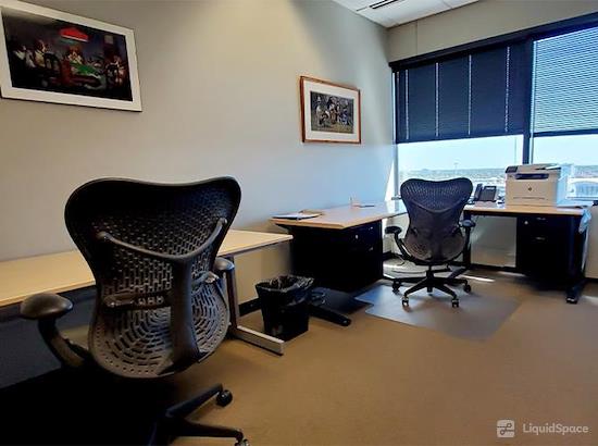 Working at Intelligent Office of Schaumburg at Schaumburg