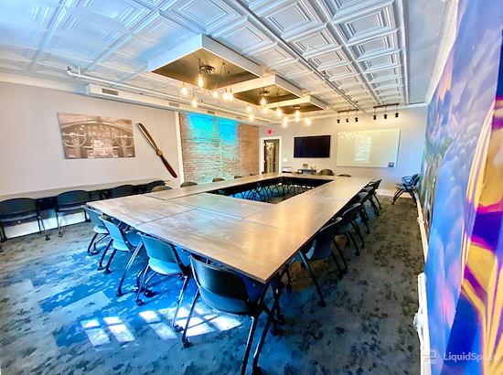 Working at En Masse Coworking at Morristown