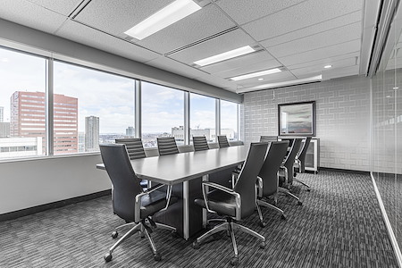 Regus | First Edmonton Place - Meeting Room