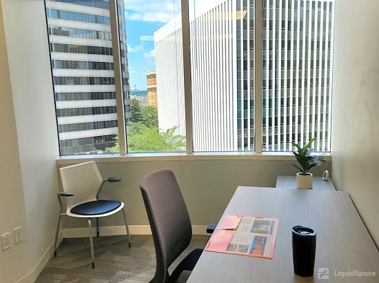 Working at Office Evolution - Arlington-Rosslyn at Arlington