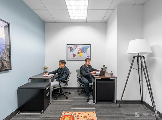 Working at Regus | Woodfield Preserve at Schaumburg