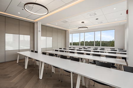 2C2B Coworking- Mascouche - Meeting room - Salle de conférence VERTE