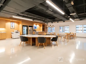 Regus | Exchange Tower