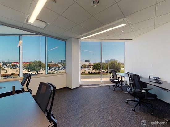 Working at Venture X | Chicago - Oak Brook at Oakbrook Terrace