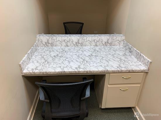 Working at Just Relax Business Lounge at Dothan