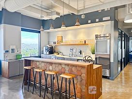 SPACES | CA, Burbank - The Tower