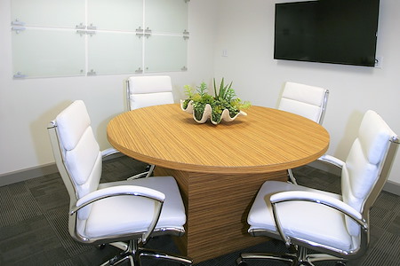 Riverside Central Business Center - 4th FL Small Meeting Room
