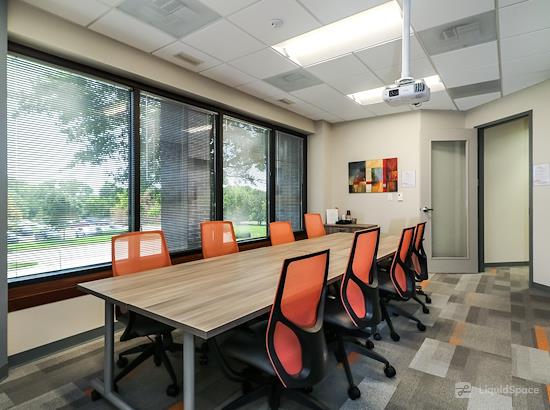 Working at Office Evolution - Overland Park at Overland Park