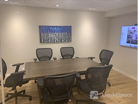 Select Office Suites - 90 Broad St.