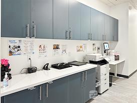 Regus | CA, Rancho Cordova - White Rock Rd.
