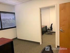 Crown Center Executive Suites (CCESuites)