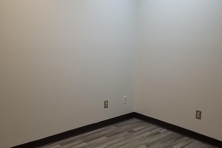 Holloway & Associates - Office 4