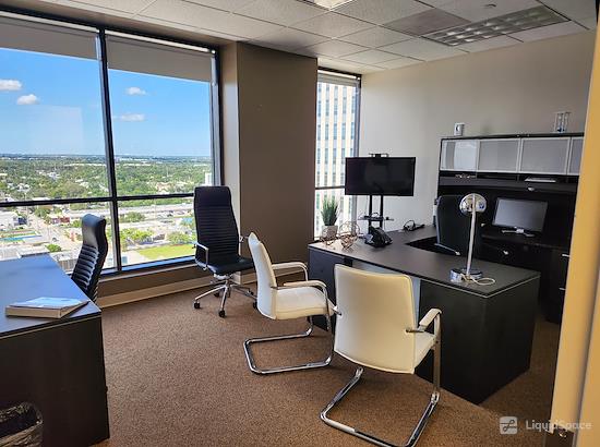 Working at Empire Executive Offices at Fort Lauderdale