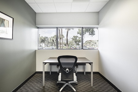 Regus | The Arbors - Day Desk
