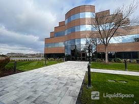 Regus | Edgewater Place