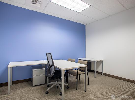 Working at Regus || Iron Point at Folsom