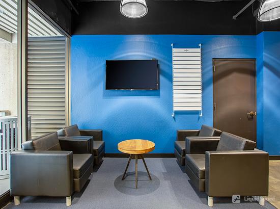 Working at Regus || 4 Palo Alto Square at Palo Alto