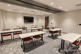 4 & Co Coworking Spaces - Land O' Lakes