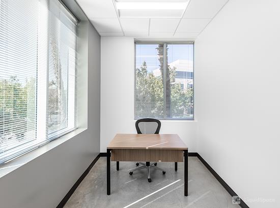 Working at Regus | Three Parkside at San Bernardino