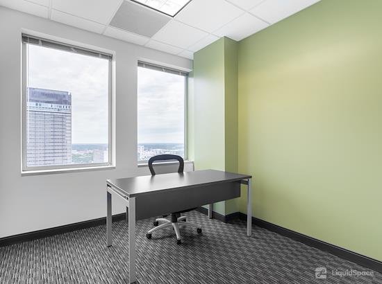 Working at Regus | Downtown Republic Center at Dallas