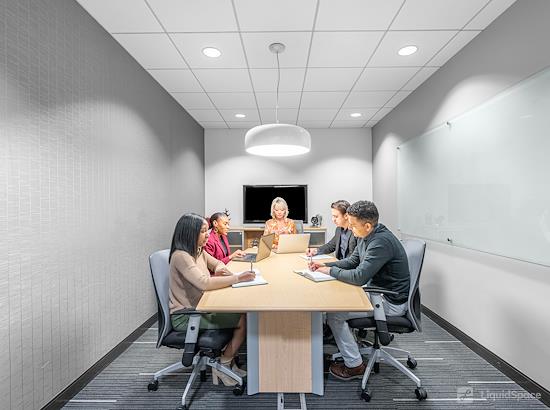 Working at Regus | Woodfield Preserve at Schaumburg