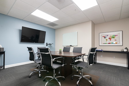 Lakeside Workspaces - Medium Conference Room