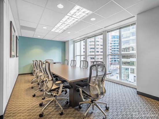 Working at Regus | Franklin Square at Washington