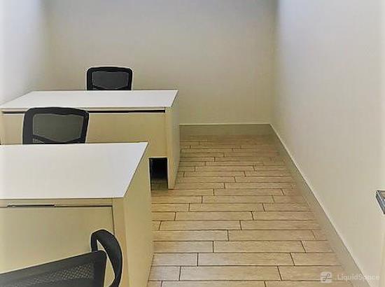 Working at HDG Executive Suites at Hollywood