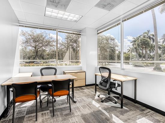 Working at Regus | Huntington Square III at Miramar