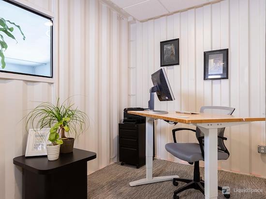 Working at Capsity Coworking - Oak Park at Sacramento