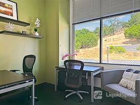Regus || Woodside Novato