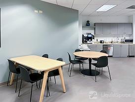 Regus || Sacramento - 8880 Cal Center Drive