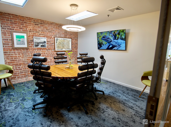 Working at En Masse Coworking at Morristown