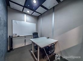 Pro Desk Space