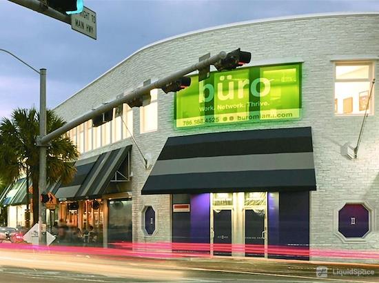 Working at Büro Coconut Grove at Miami